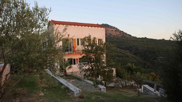 Unsere Unterkunft bei Sonnenaufgang